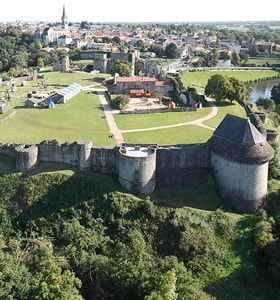 Le Château de Tiffauges