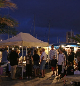 marché nocturne du port