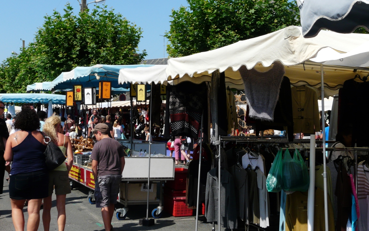 marché cours dupont les sables d'olonne