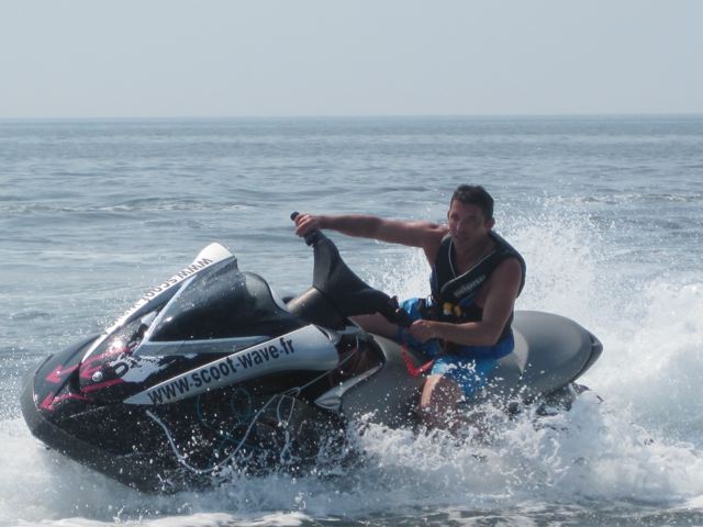 Scoot Wave